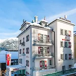 Gisela Hotel 3*